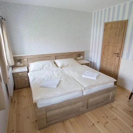 Casa de hóspedes Statek Bernard 3*